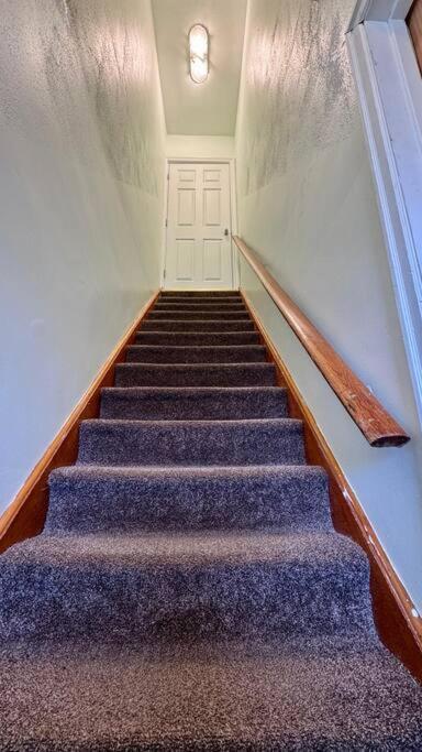 Near The Falls Two Bedroom - 5 Min Walk To Clifton Niagara Falls Exterior foto
